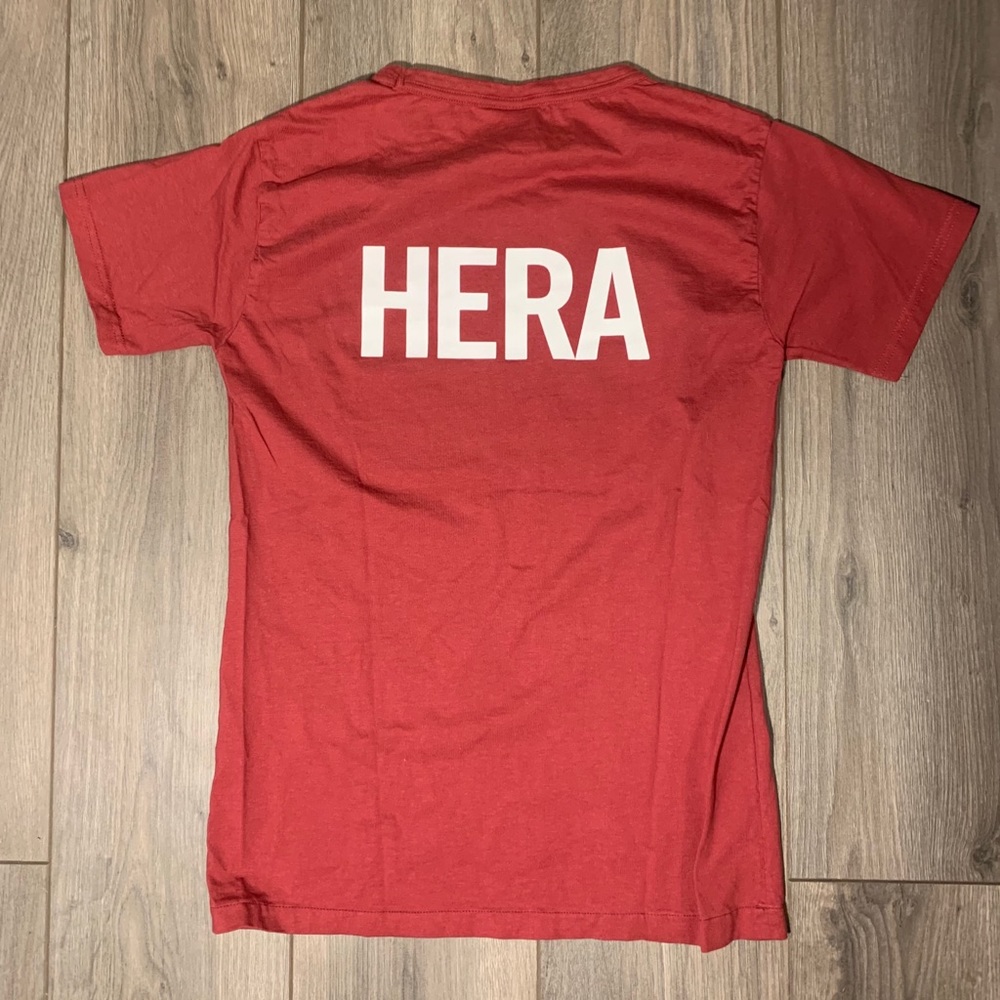Hera London T-Shirt Size Small